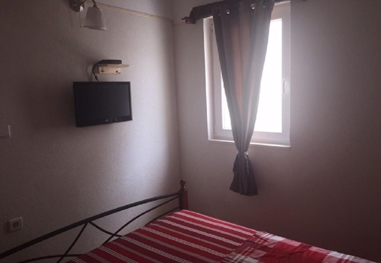 Apartments Neno - 20 M From Beach Ribarica Luaran gambar